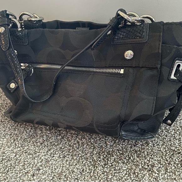 Classic Canvas Coach Purse - Picture 3 of 4